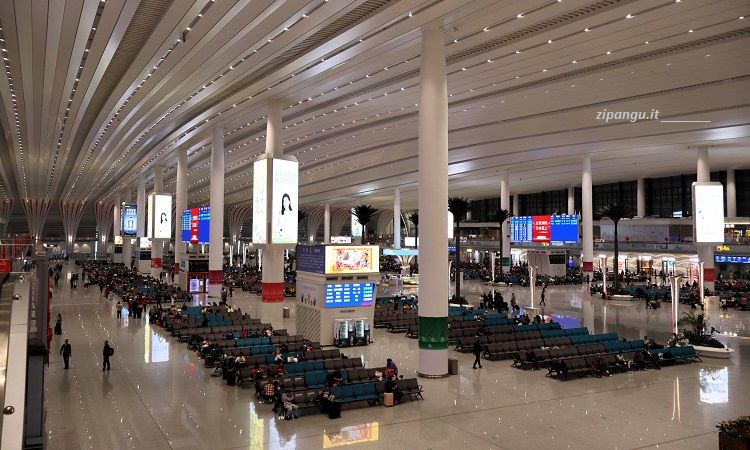 Viaggiare in treno in Cina: la Stazione di Guangzhou-Baiyun