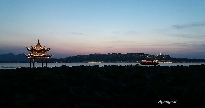 Cina: Hangzhou Cosa vedere in Cina: i tramonti sul Lago Occidentale, Hangzhou