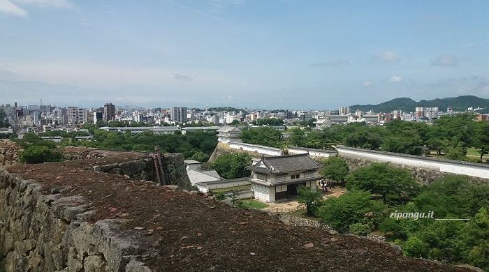 Giappone: Himeji Himeji: vista panoramica della città; castello