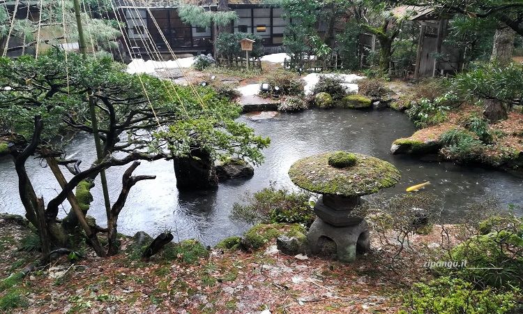 Un giorno di pioggia a Kanazawa: visita allo Gyokusen-En