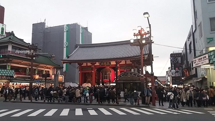 Cosa vedere ad Asakusa (Tokyo): il Kaminarimon